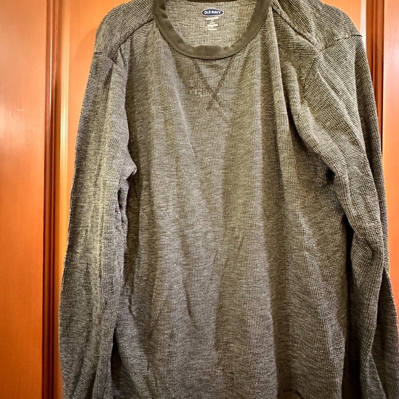 MENS WEAR: Size small and medium. Used good or Brand new - Picture 6 of 10